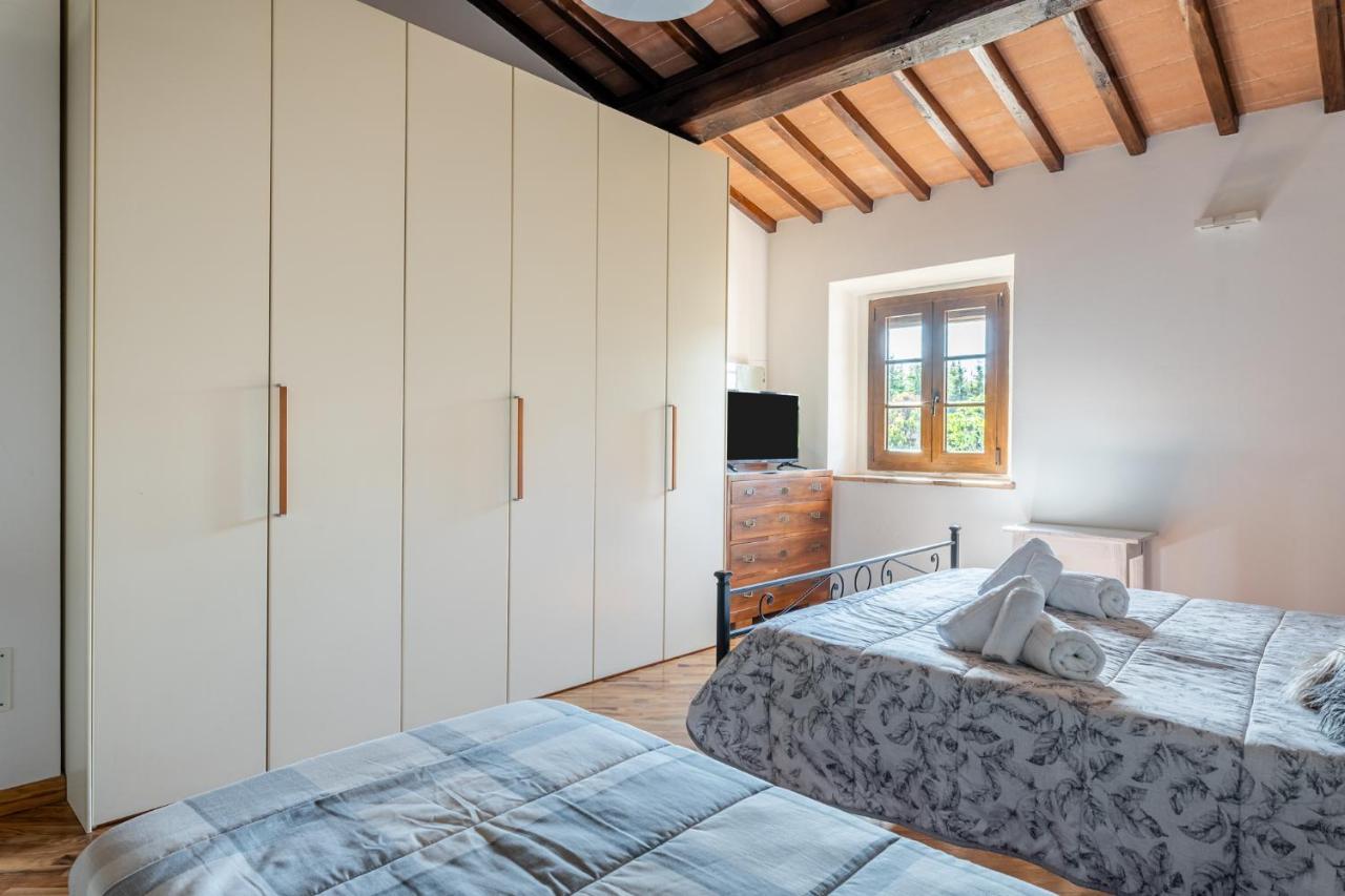 Casa Vecchia Rooms And Parking Gambassi Terme Exterior photo